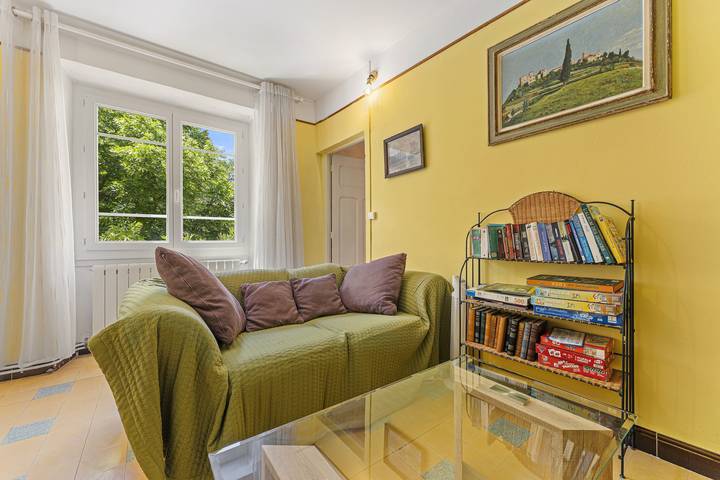 Apartamento entero, Habitación Mas Abicou - Alma con piscina compartida, terraza privada y Wi-Fi in Vézénobres, Región de Alès