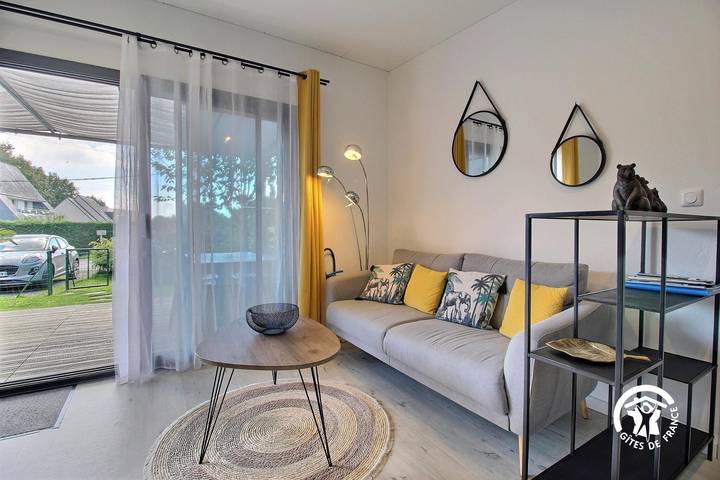 Gîte pour 4 personnes, avec terrasse et jardin, animaux acceptés à Le Tour-du-Parc - 4