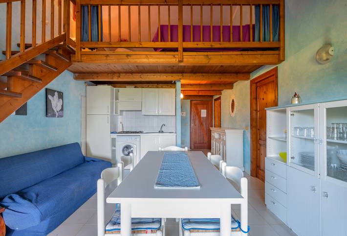 Maison de vacances climatisée avec terrasse, jardin et vue sur mer ; places de parking disponibles, animaux domestiques admis.  in Salina Bamba, San Teodoro