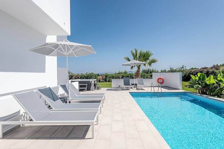 Villa voor 8 personen, with whirlpool and balkon as well as tuin - 1