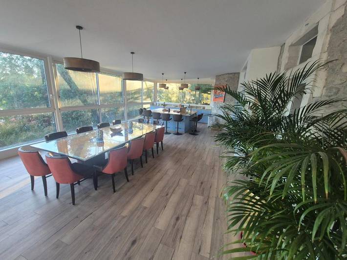 Location de vacances pour 10 personnes, avec vue sur le lac et vue ainsi que jardin et piscine dans Bellefont-La Rauze - 4