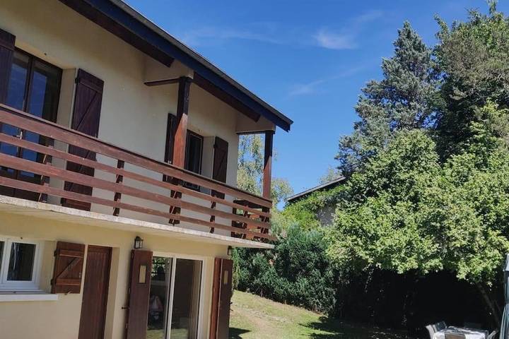 Maison de vacances pour 13 personnes, avec vue et jardin