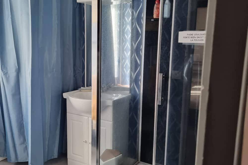 Entire apartment, Appartement Centre-ville Proche Tout Commerce in Salbris, Sologne