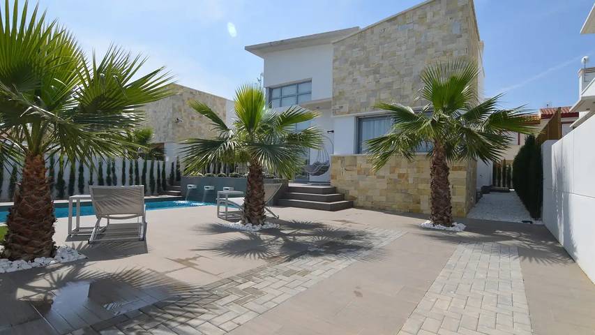 Villa pour 8 personnes, avec jardin et piscine à Rojales