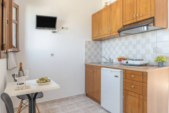 Ganzes Studio, Einzimmerapartment 'Frantzis 5' mit Meerblick, WLAN und Klimaanlage in Pali, Nisyros