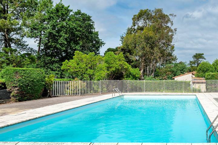 Zwischen Stadtzentrum und Strand: Unterkunft mit Gemeinschaftspool in Capbreton, Côte d’Argent