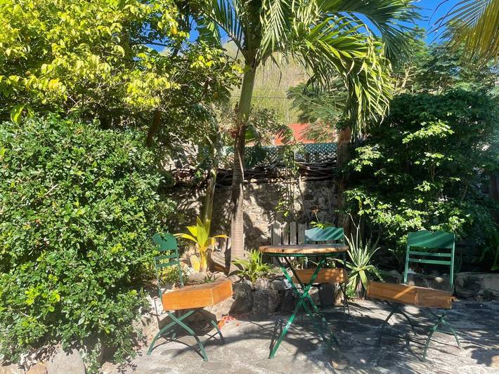 Location de vacances pour 2 personnes, avec terrasse et jardin à Terre-de-Haut - 4