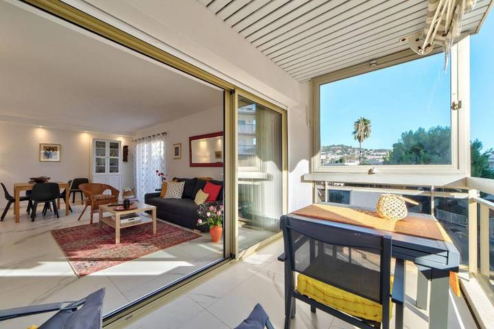 Gîte pour 2 personnes, avec Balcon et Terrasse dans Bijou Plage Cannes