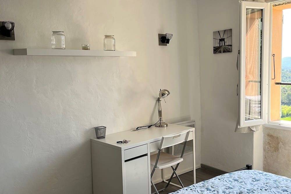 Jolie maison de village avec du caractère en Provence in Callas, Région de Draguignan