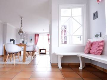 Ferienhaus für 8 Personen, mit Terrasse und Sauna sowie Garten, mit Haustier in Utersum