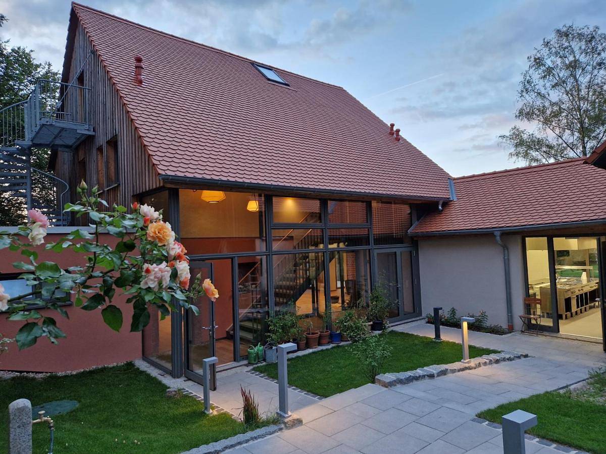 Ada's Buka Chalet auf dem Felsberg in Lautertal, Bergstraße