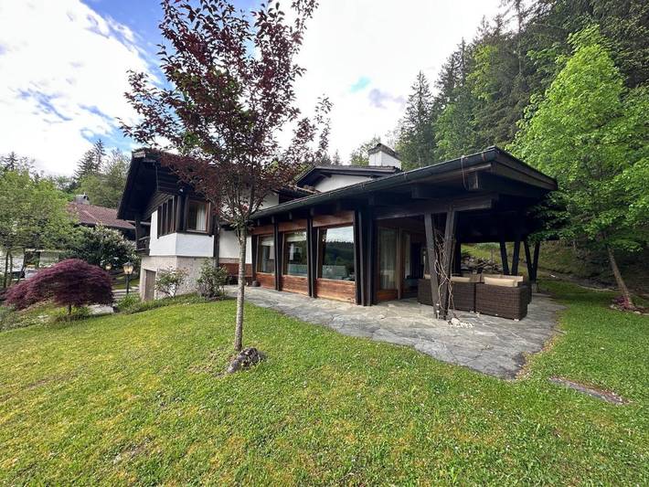 Villa für 8 Personen, mit Balkon und Terrasse sowie Garten und Ausblick in Schönau am Königssee