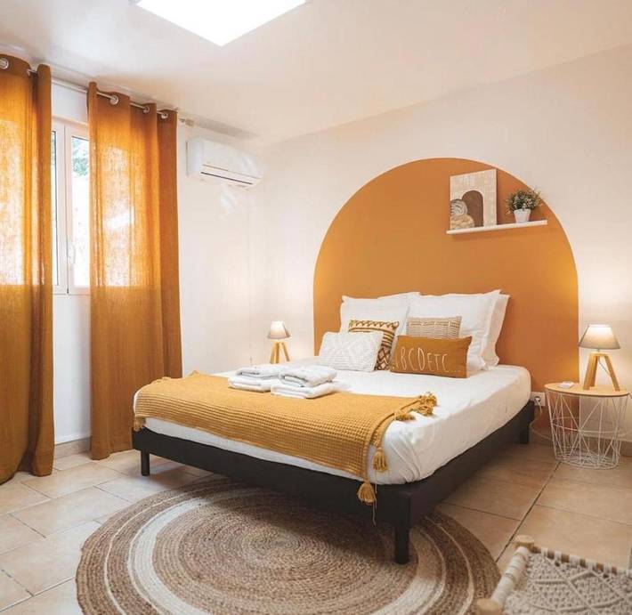 Location de vacances pour 9 personnes, avec piscine ainsi que terrasse et jardin dans Plage de l'Hermitage - 4