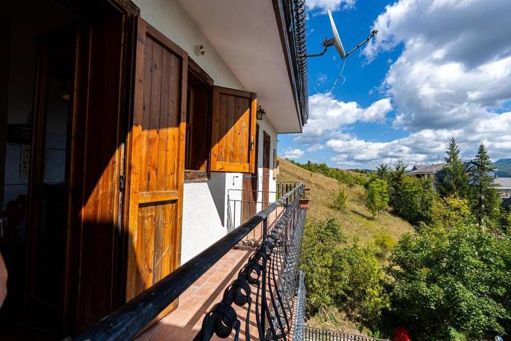 Appartamento per 4 persone, con panorama e balcone a Rivisondoli