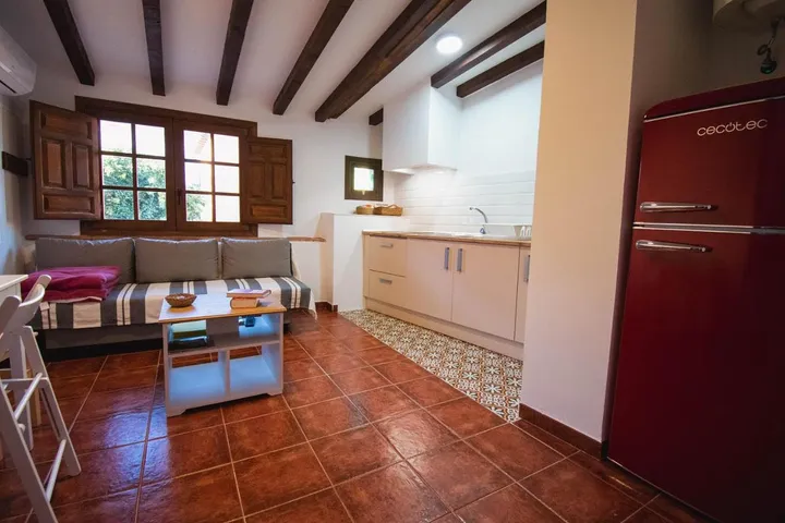 Apartamento de vacaciones para 4 personas, con jardín además de piscina y terraza - 1