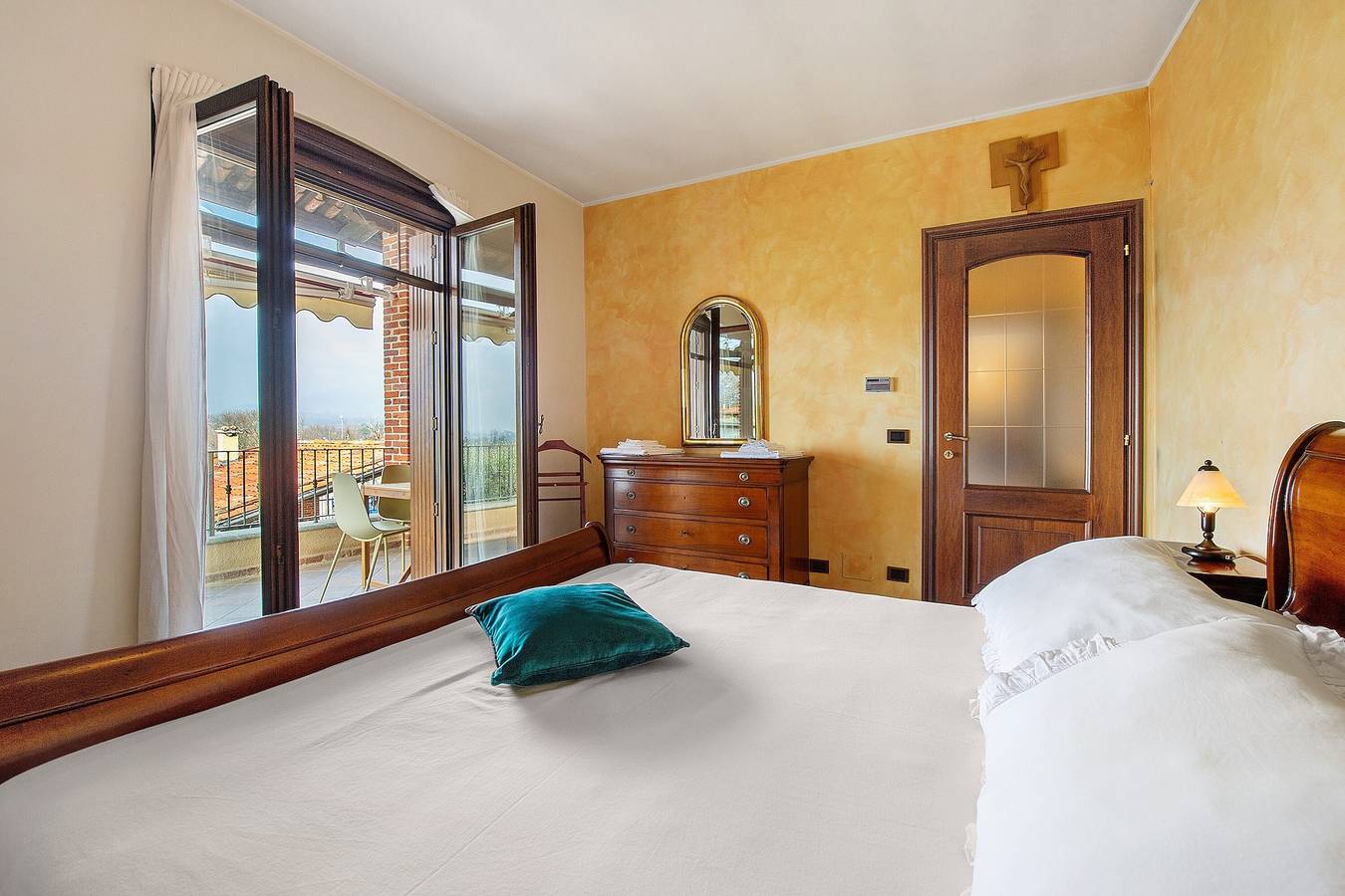 Hel lägenhet, Apartment 'Villa Bruno Selvago a Lessona' with Mountain View, Wi-Fi & Air Conditioning in Lessona, Biella provins