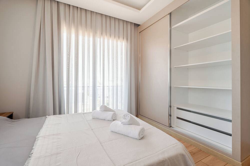 Appartement entier, Luxury & Comfort: 2Br Apt with Full Ac & Sea View in Famagouste, Chypre du Nord
