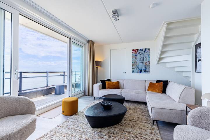 Ferienhaus für 8 Personen, mit Balkon/Terrasse und Balkon sowie Seeblick - 1