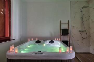 Gîte pour 4 personnes, avec jardin et jacuzzi à Benfeld