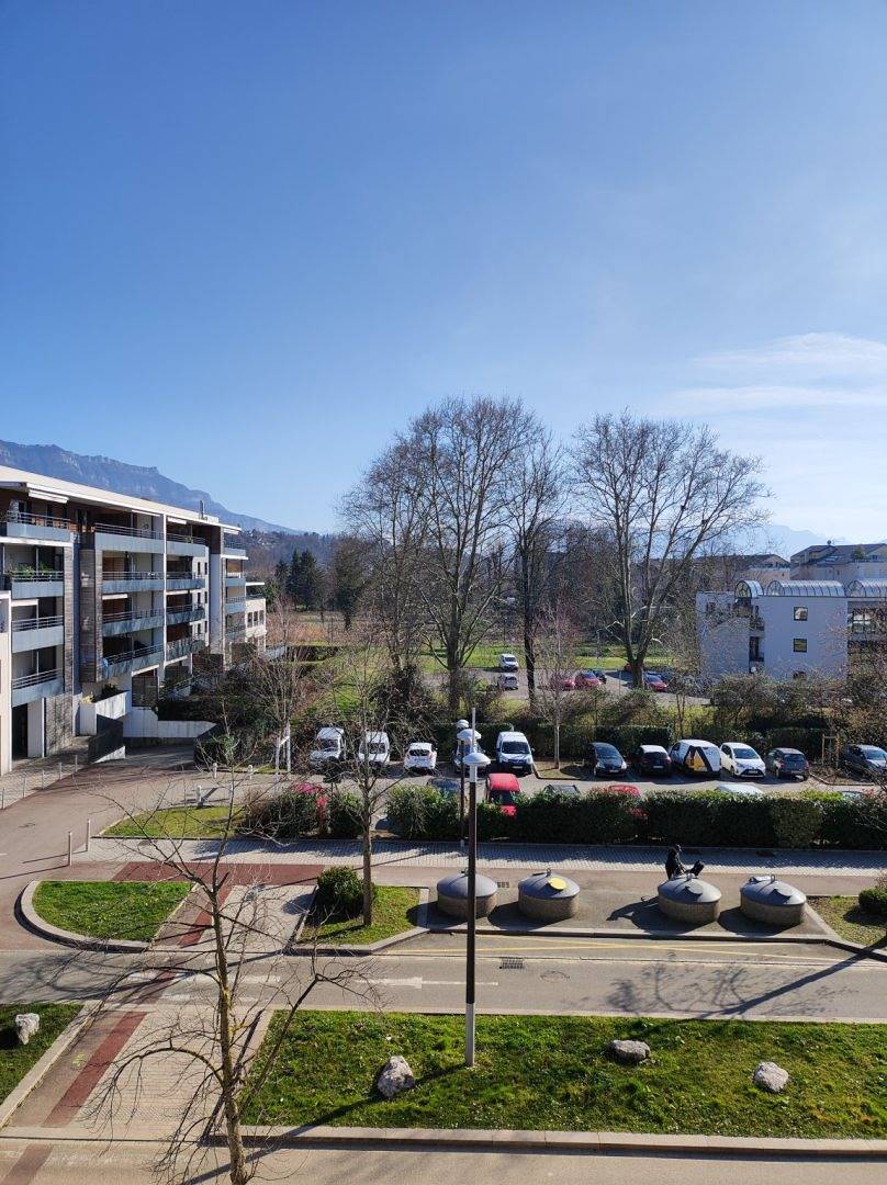Appartement entier, T3 neuf avec garage au bord du Lac à Aix-les-Bains Résidence Soen in Aix-les-Bains, Région de Chambéry