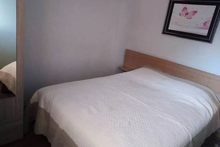 Gîte pour 4 personnes, avec Piscine dans Office De Tourisme De Saint Sorlin D Arves - 2