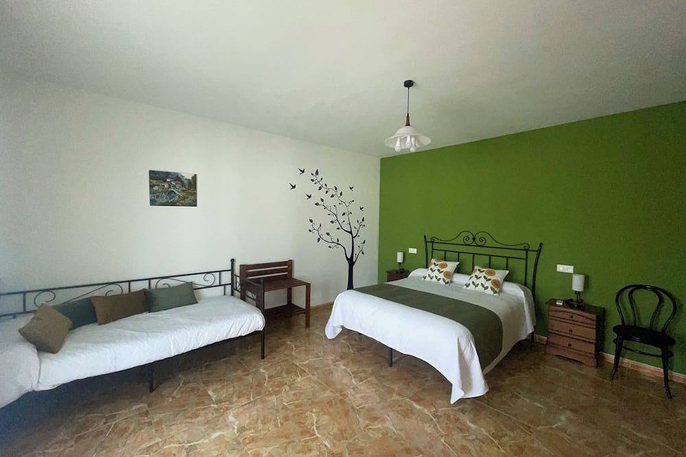 Villa Jardín in Priego de Córdoba, Sierras Subbéticas