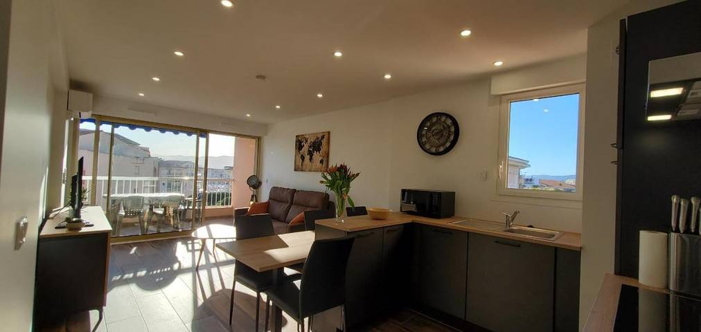 Gîte pour 4 personnes, avec balcon dans Plage du Capitole - 3