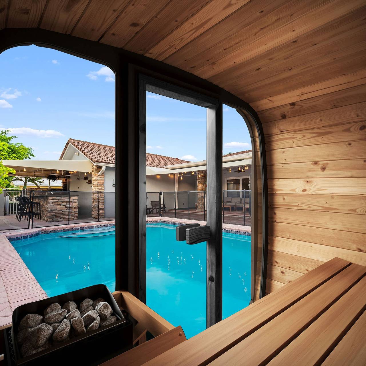 Luxe 4Br Waterfront w Htd Pool  5min to beach in Fort Lauderdale, Broward County