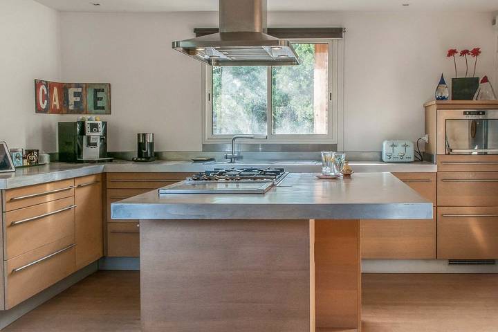 Villa pour 10 personnes, avec jardin ainsi que terrasse et jacuzzi à La Croix-Valmer - 4