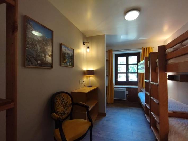 Location de vacances pour 2 personnes, avec vue et terrasse à Val-des-Prés - 2