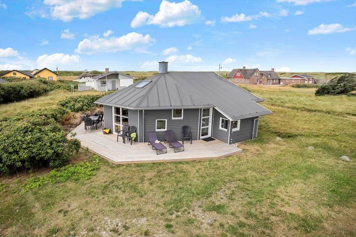 Ferienhaus für 6 Personen, mit Terrasse und Whirlpool sowie Sauna in Agger