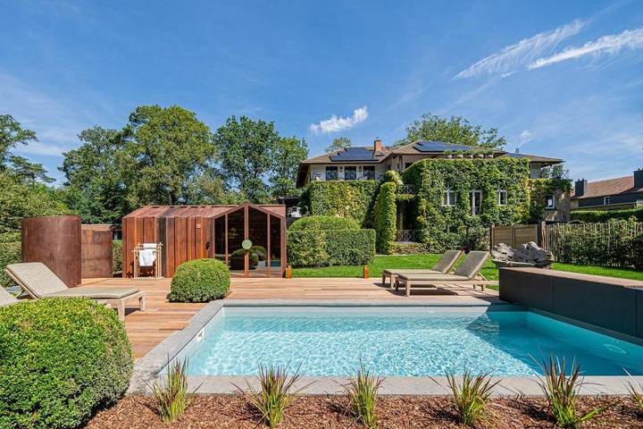 Appartement de vacances pour 4 personnes, avec piscine et vue ainsi que sauna et jardin à Jalhay
