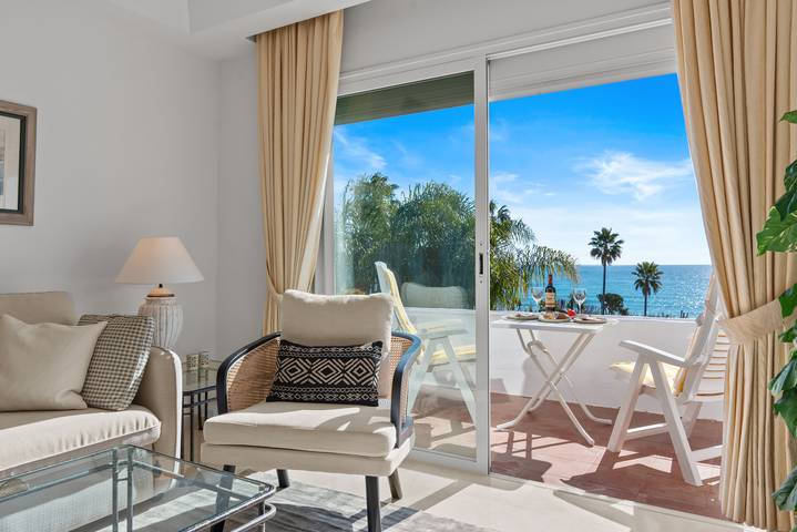 Ferienwohnung für 4 Personen, mit Meerblick und Terrasse sowie Pool in Estepona - 3