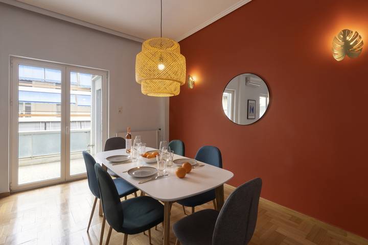 Appartement entier, - A happy 2 Bdr apartment that has a in Section centrale d'Athènes, Athènes