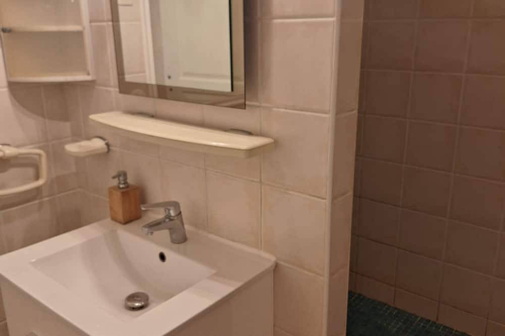 House Rustrel between Ochres and lavenders 3 bedrooms in Rustrel, Parque natural regional del Luberon