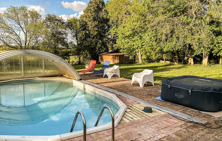 Maison de vacances pour 11 personnes, avec terrasse ainsi que piscine et jardin, animaux acceptés dans la Sarthe - 3