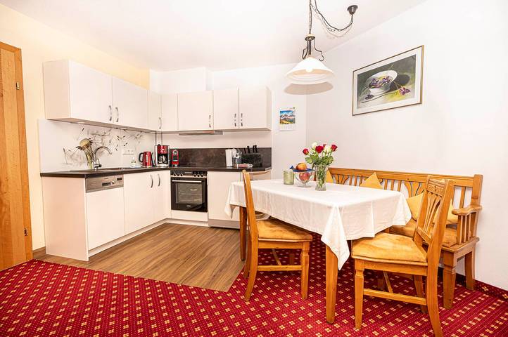 Ferienwohnung für 4 Personen, mit Terrasse und Garten sowie Ausblick