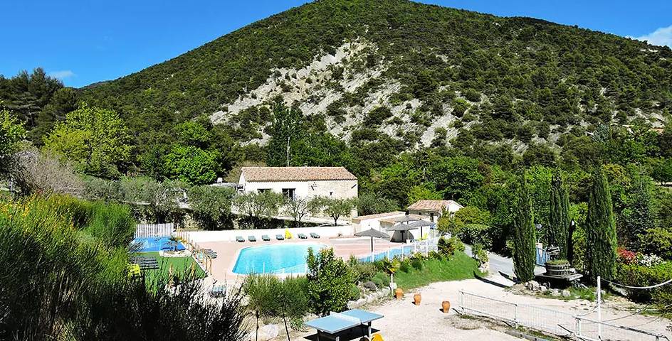 Camping pour 4 personnes, avec piscine dans la Drôme - 3