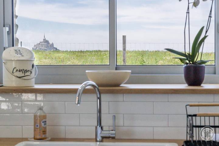 Gîte pour 6 personnes, avec terrasse et jardin à Pontorson - 2