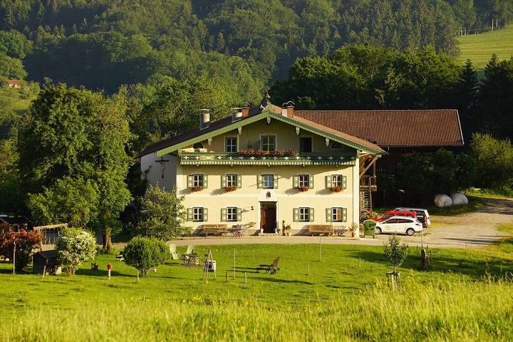 Ferienwohnung für 4 Personen, mit Garten, kinderfreundlich in Samerberg