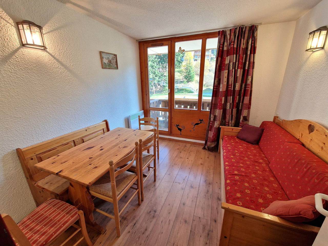 Estudio entero, Estudio acogedor para 4 en el centro de Valfréjus con balcón in Valfréjus, Modane