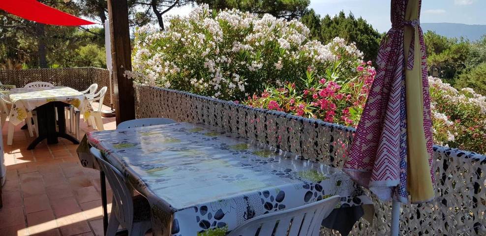 Location de vacances pour 14 personnes, avec vue et terrasse, animaux acceptés dans Plage d'Abartello - 3