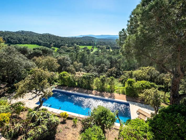 Villa für 8 Personen, mit Garten