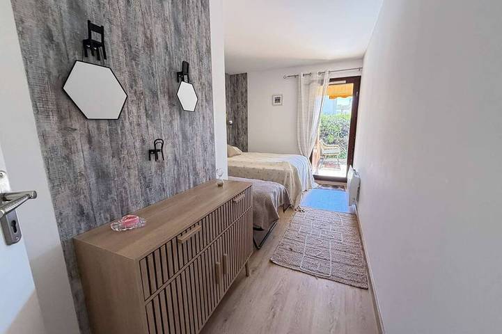 Ganze Wohnung, Renoviertes Studio in Residenz mit Swimmingpool für 4 Personen in Sanary-sur-Mer, Mittelmeerküste (Frankreich)