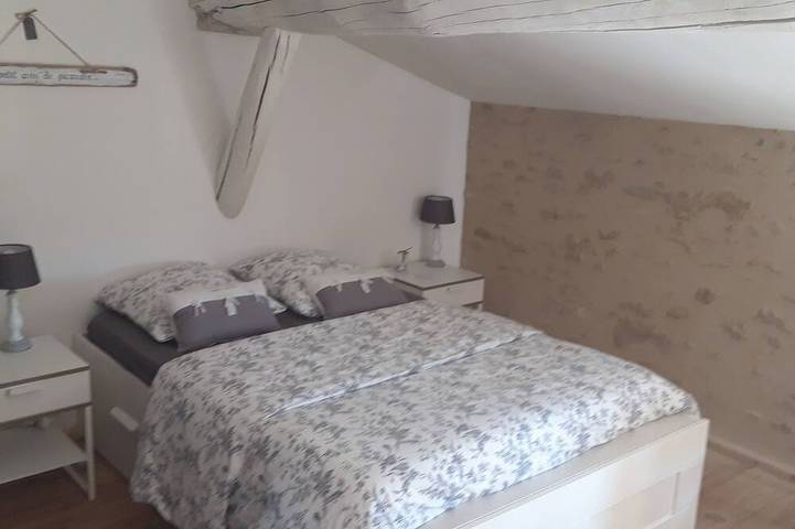 Gîte pour 2 personnes, avec jardin et piscine à Grillon - 4