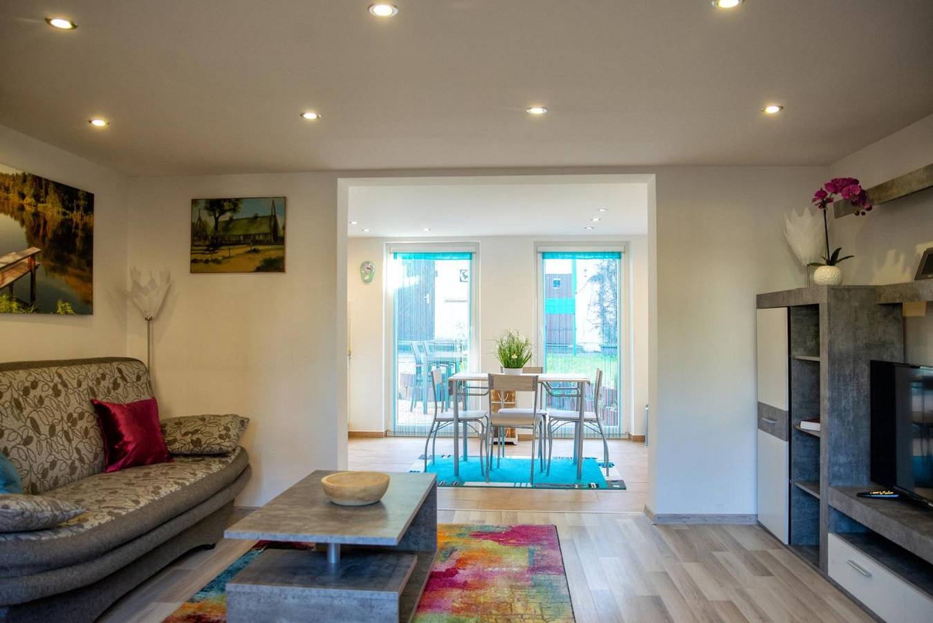 Ganze Wohnung, Ferienhaus 'Am Reiterhof' mit privater Terrasse, privatem Garten und Wlan in Densow, Templin