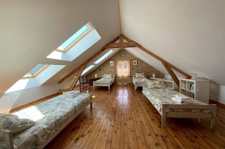 Location de vacances pour 8 personnes, avec jardin à Saint-Sauveur-de-Peyre - 4