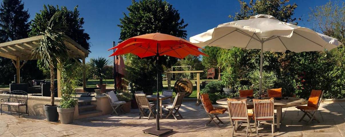 Gîte pour 6 personnes, avec piscine et jardin dans La Chapelle-du-Châtelard
