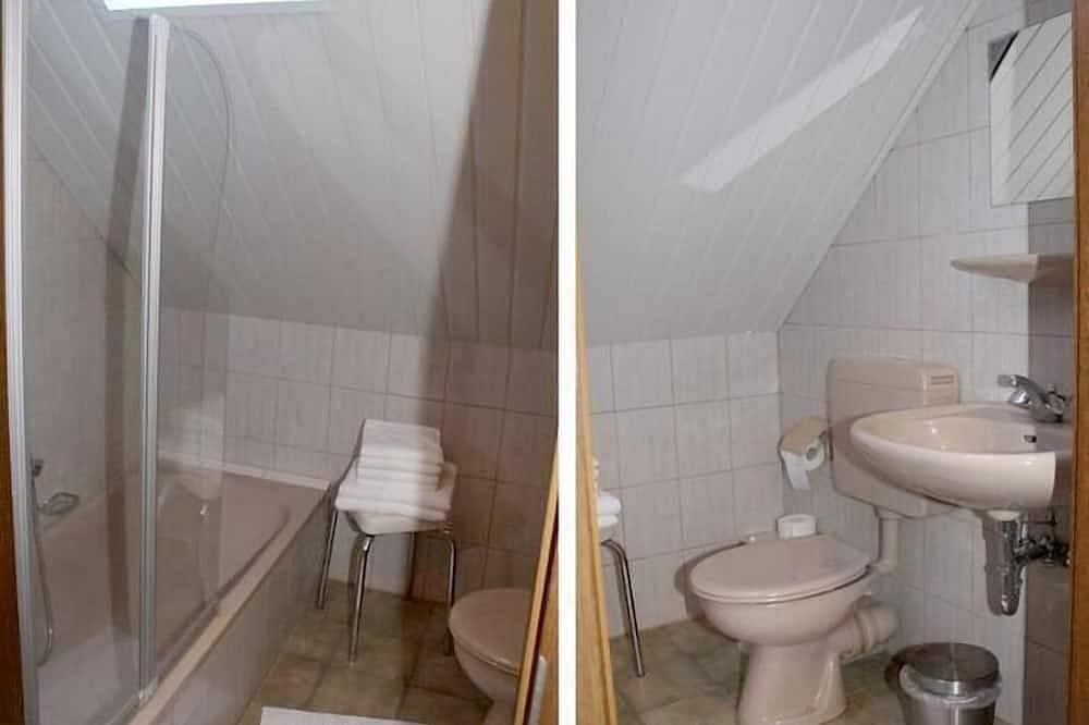 Entire apartment, Holiday Apartment in Sterkrade-Nord in Oberhausen, Ruhr district