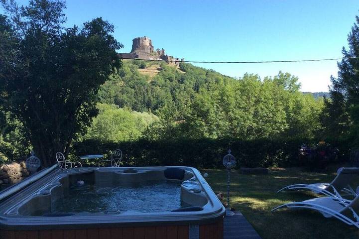 Maison d’hôte pour 2 personnes, avec jardin et jacuzzi dans le Puy-de-Dôme - 2